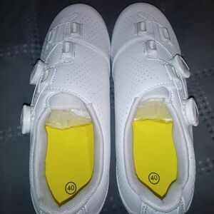 Men's White Athletic Shoes